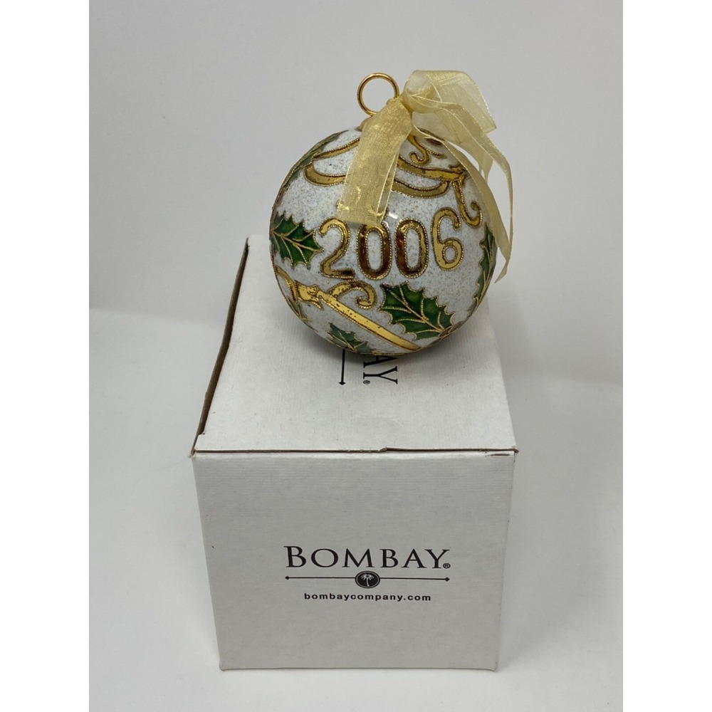 Bombay Company 2006 Collector's Holiday Christmas Holly Ornament Rare!! N0